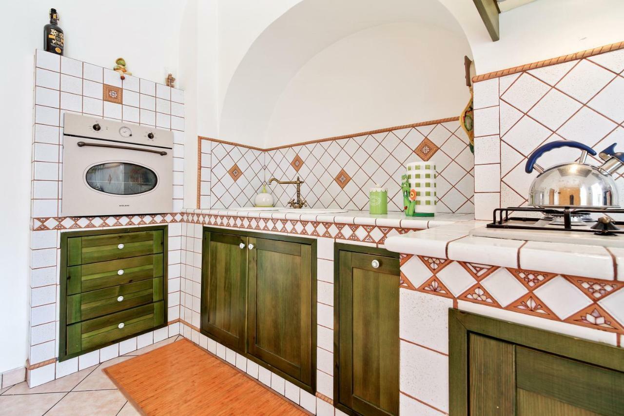 Central Balcony Apartment Catania Exterior photo