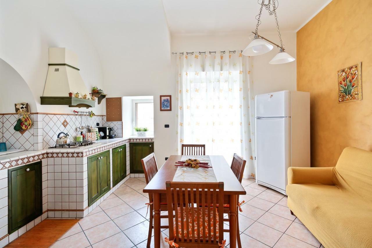 Central Balcony Apartment Catania Exterior photo