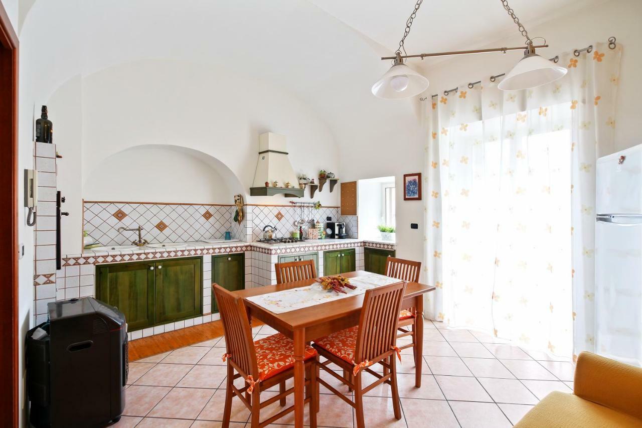 Central Balcony Apartment Catania Exterior photo